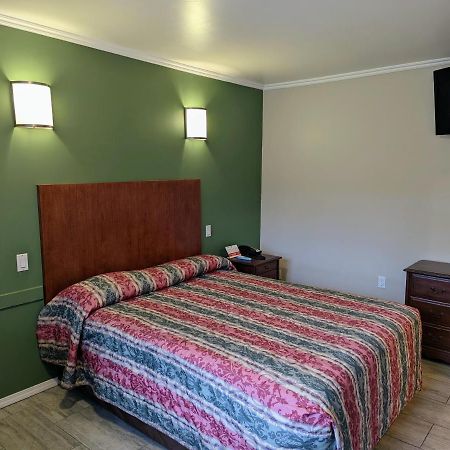 Americas Best Value Inn Oxnard-Port Hueneme Kültér fotó