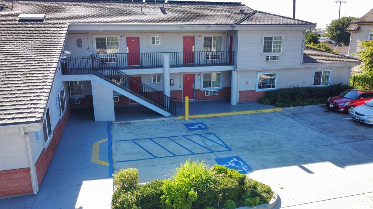 Americas Best Value Inn Oxnard-Port Hueneme Kültér fotó