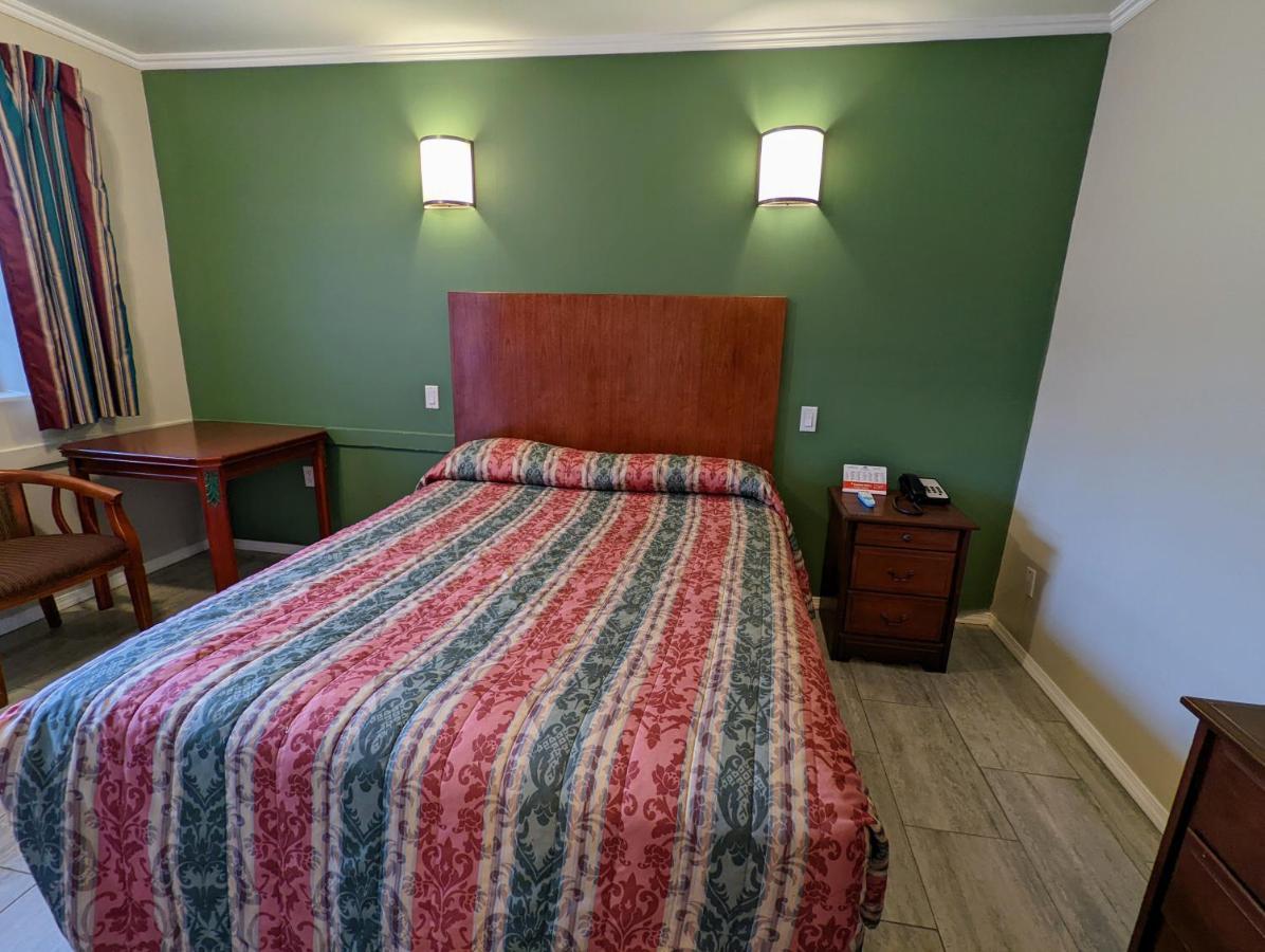 Americas Best Value Inn Oxnard-Port Hueneme Kültér fotó