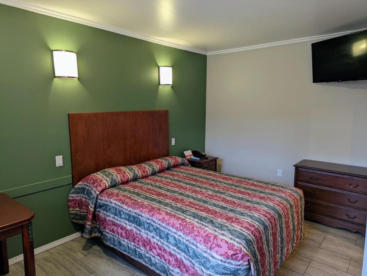 Americas Best Value Inn Oxnard-Port Hueneme Kültér fotó