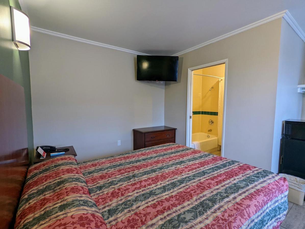 Americas Best Value Inn Oxnard-Port Hueneme Kültér fotó